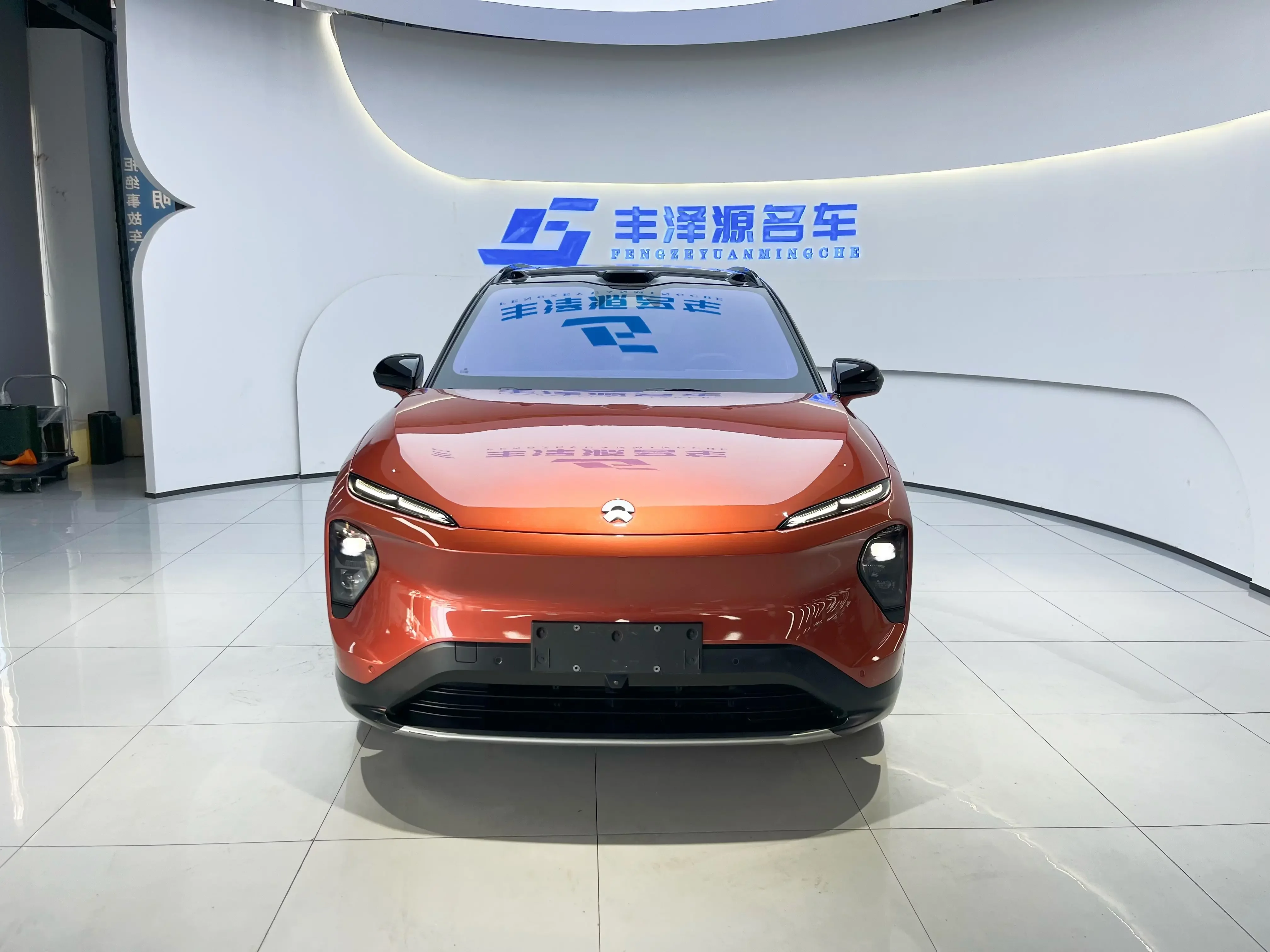 NIO ES7