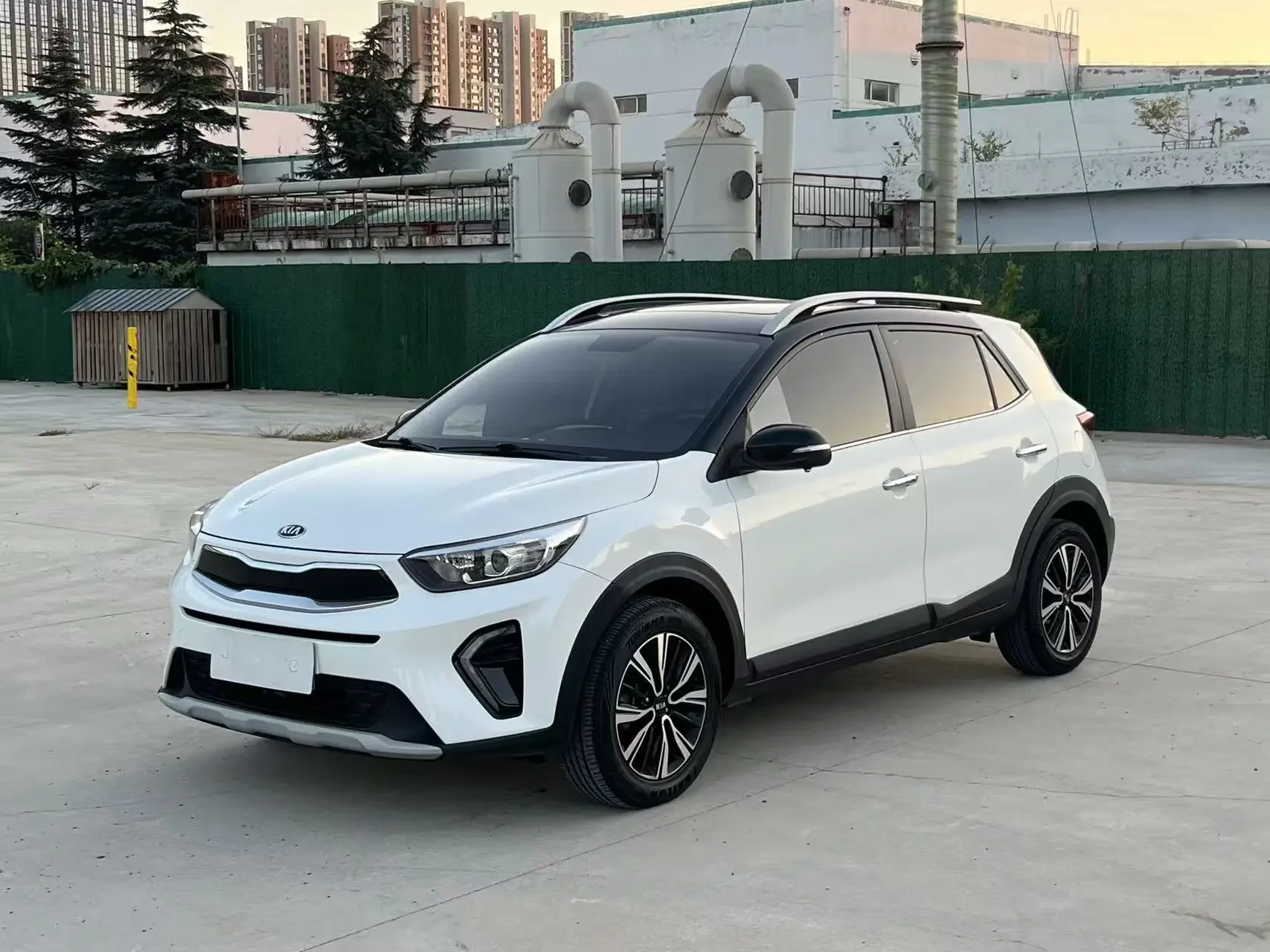 Kia KX1