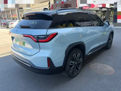 NIO ES6