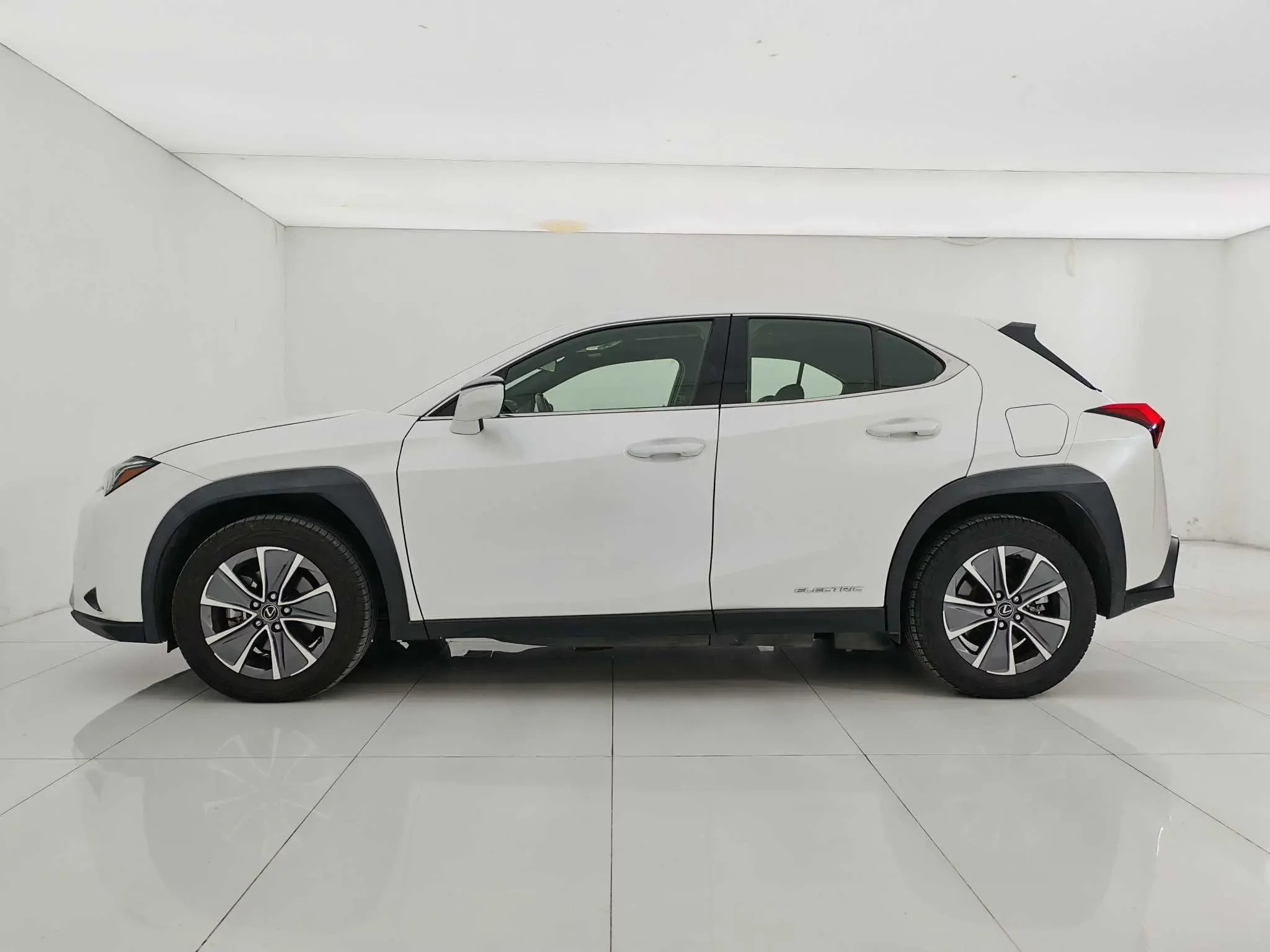 Lexus UX EV