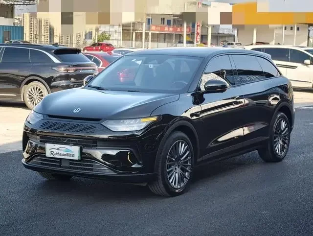Leapmotor C11
