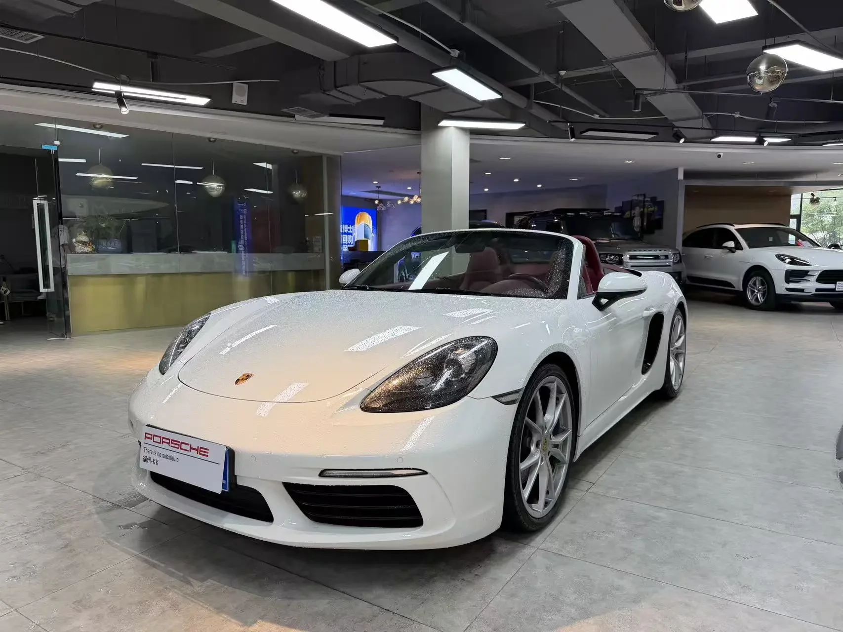 PORSCHE 718