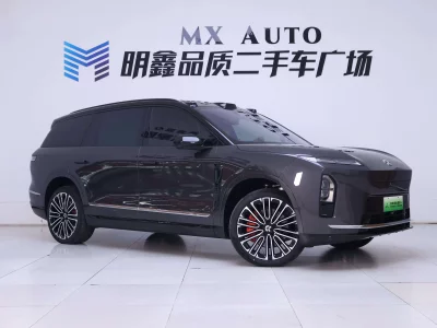 NIO ES8