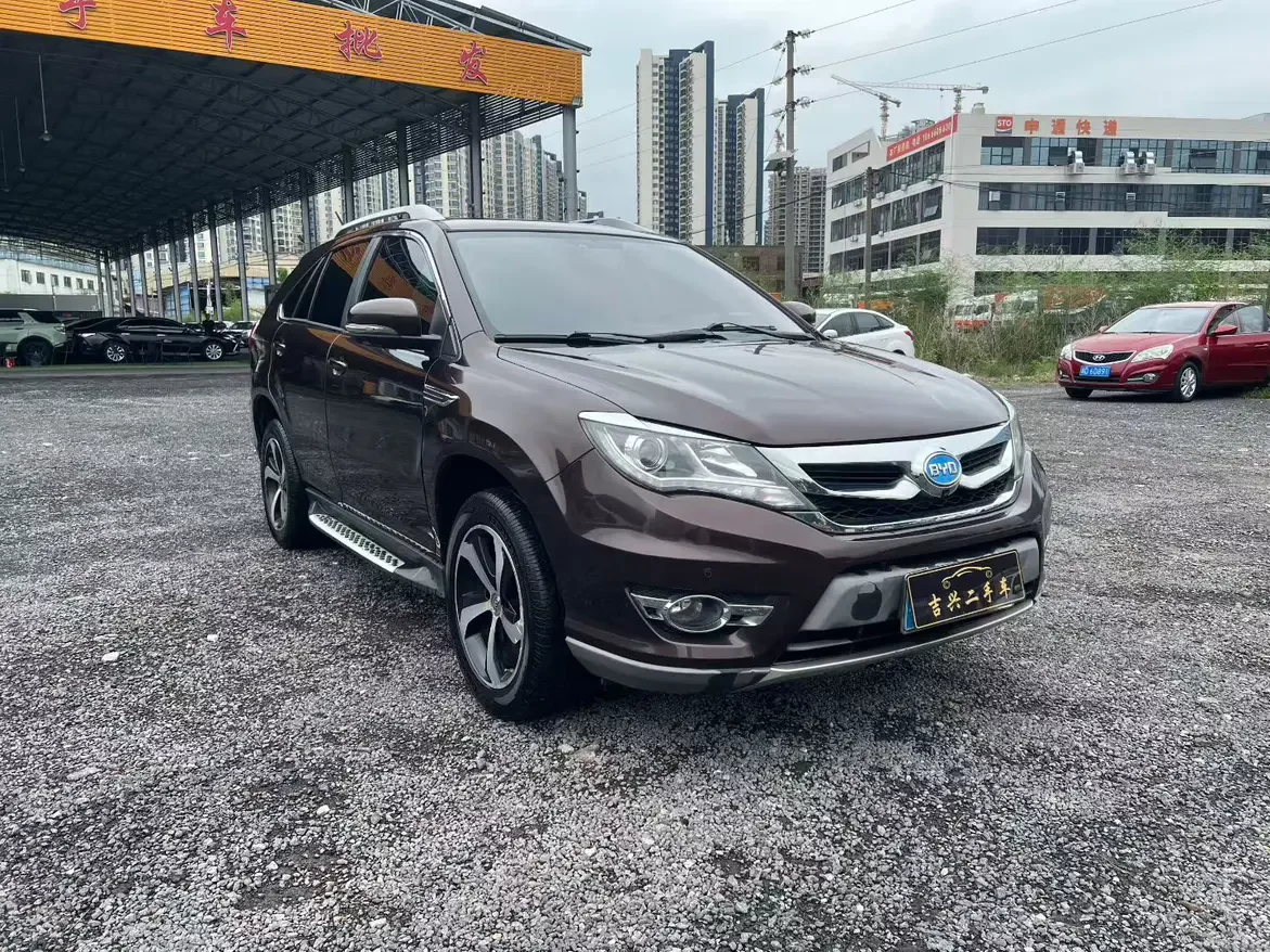 BYD S7