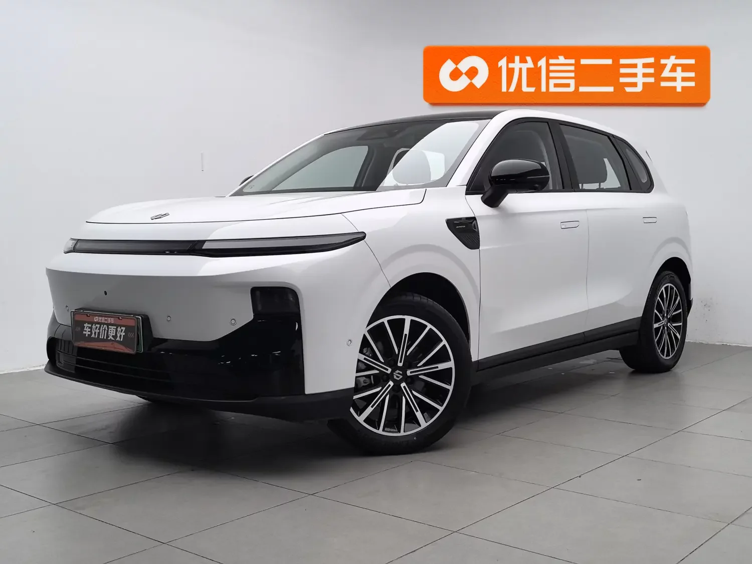 Leapmotor B10