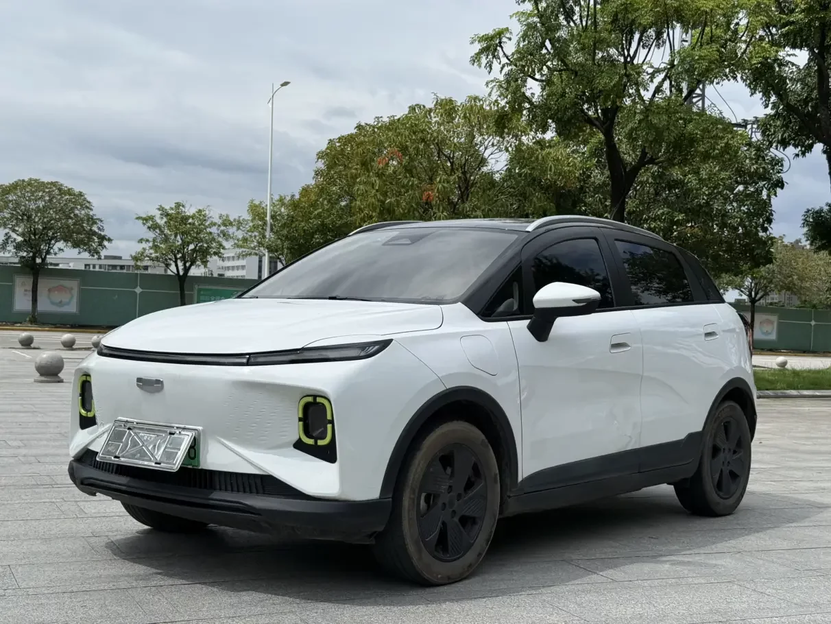 Geely Geometry E Firefly