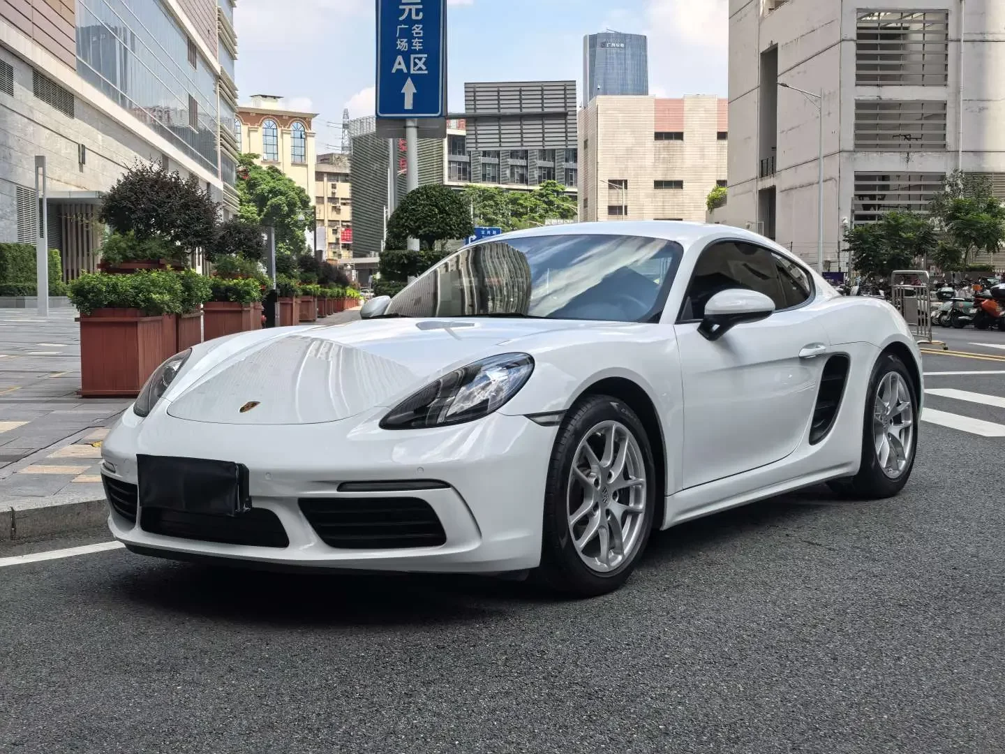 Porsche 718