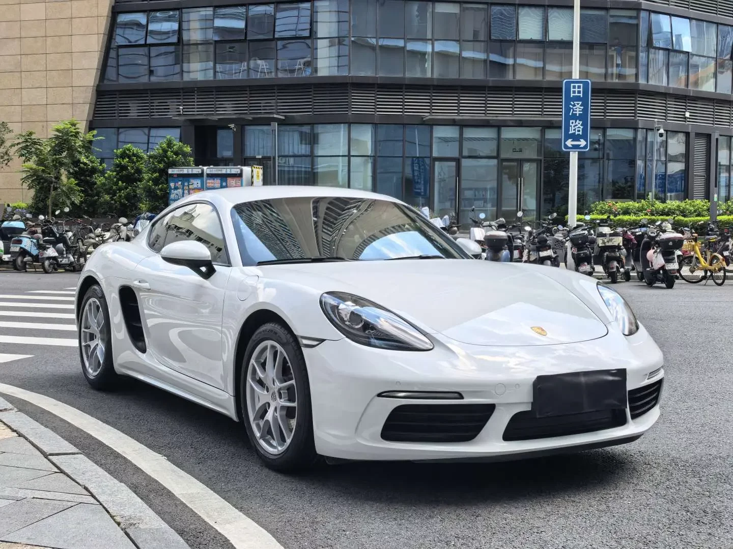 Porsche 718