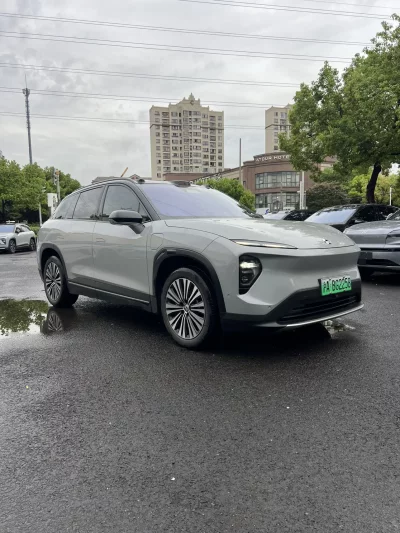 NIO ES7