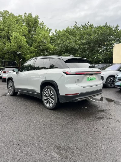 NIO ES7