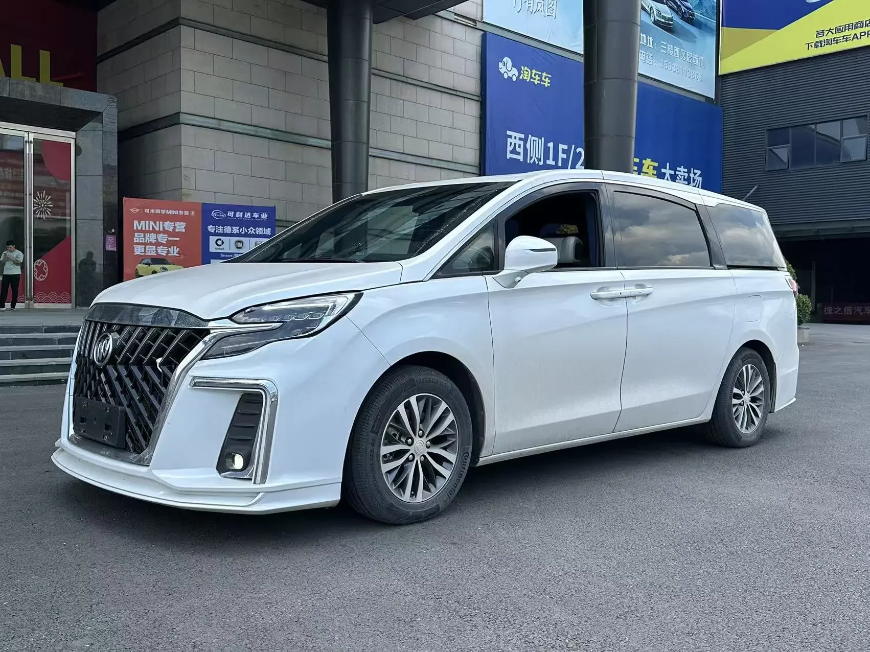 Buick GL8