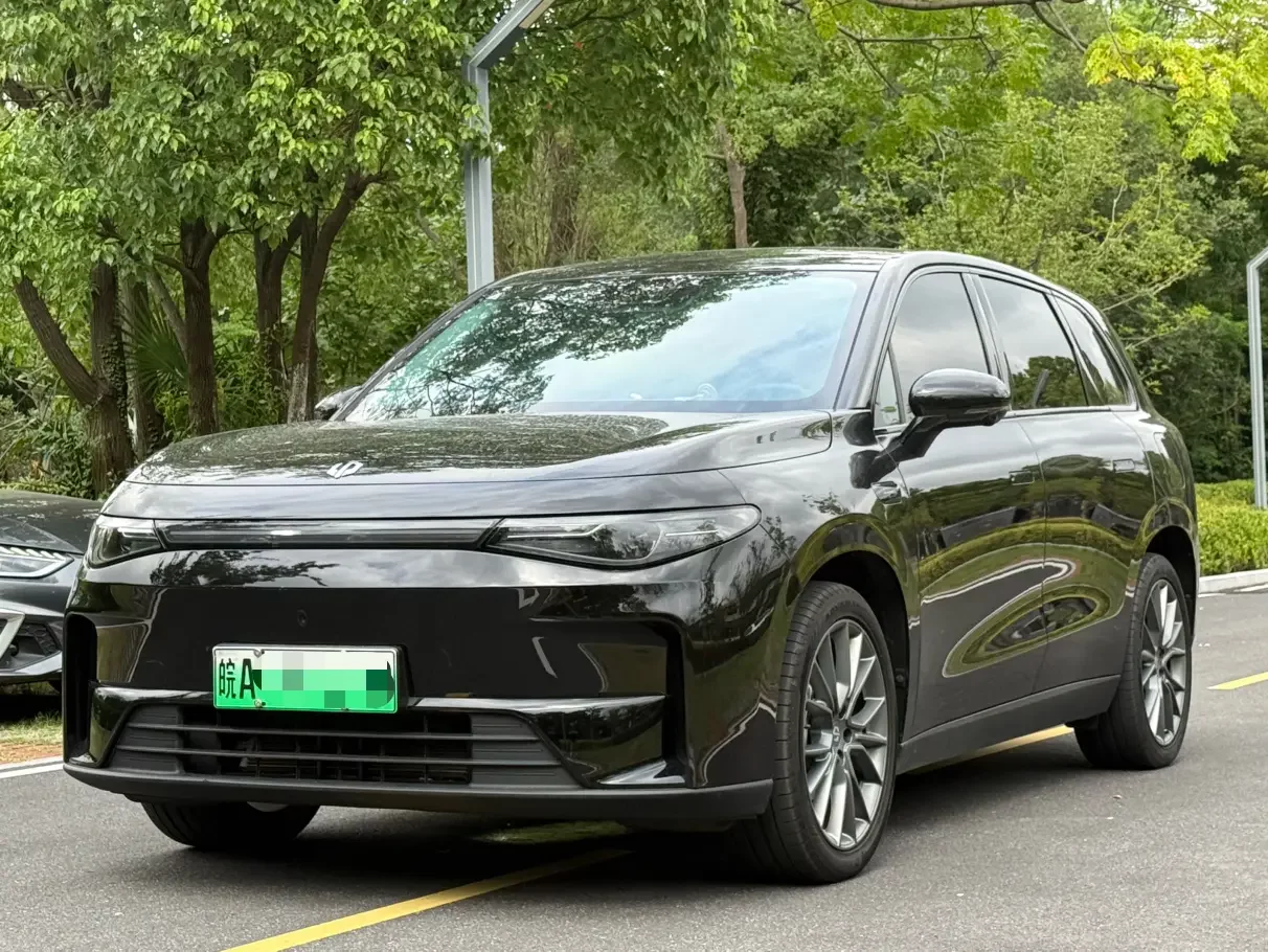 Leapmotor C10