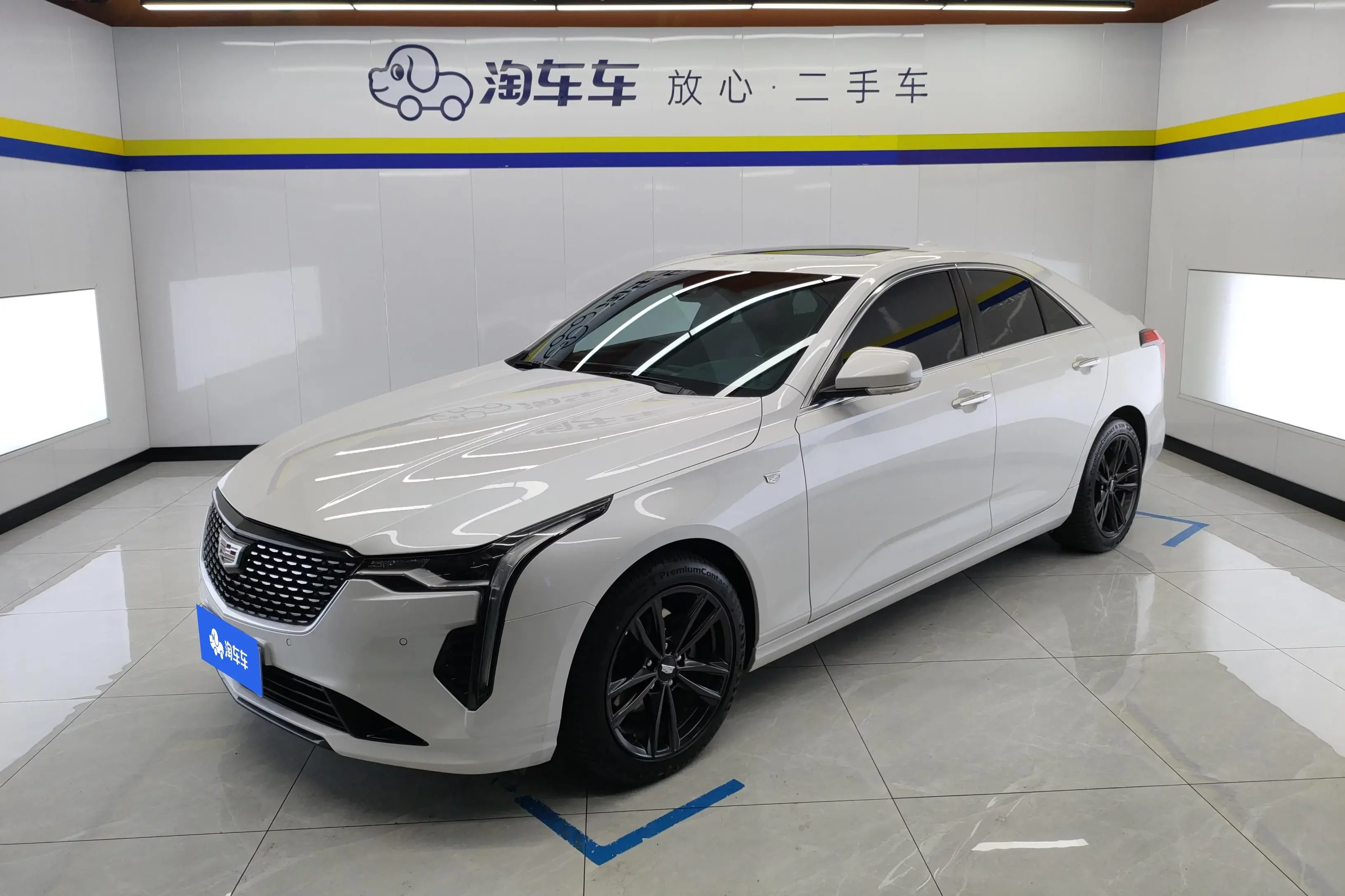 Cadillac CT4