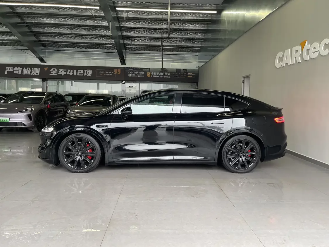 Luxeed Zhijie R7