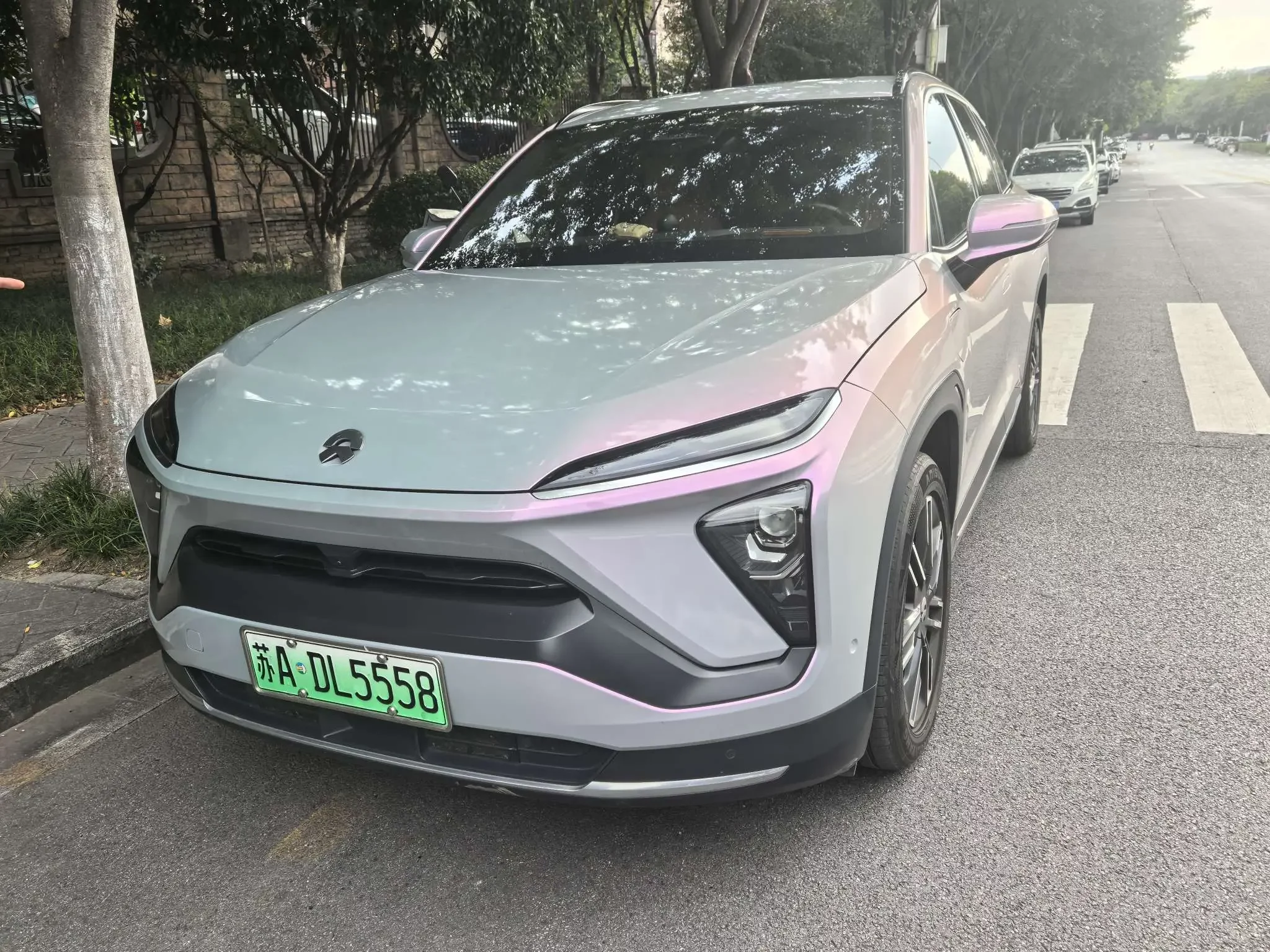 NIO ES6