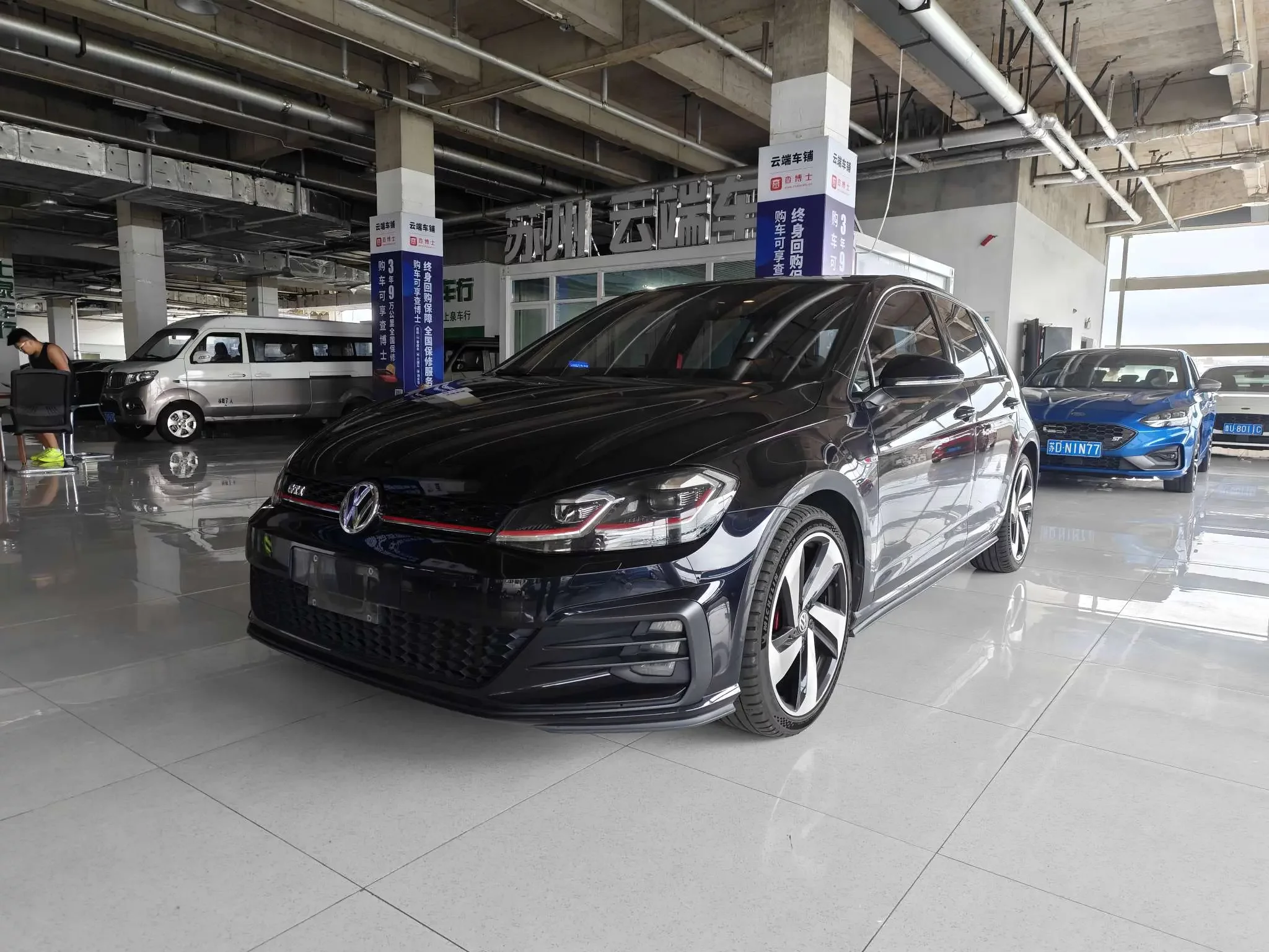 Volkswagen Golf GTI