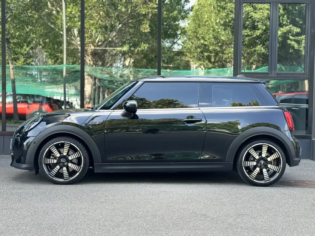 MINI MINI