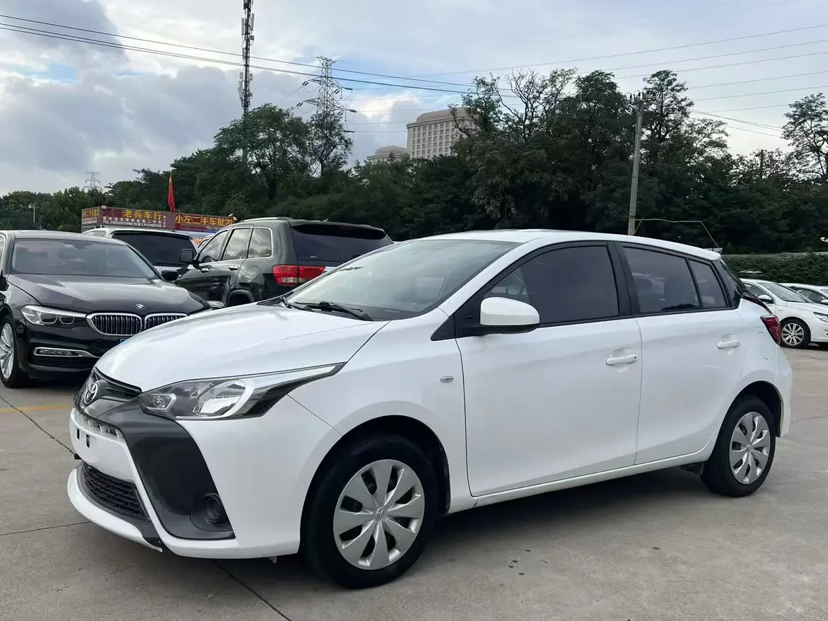 Toyota Yaris L