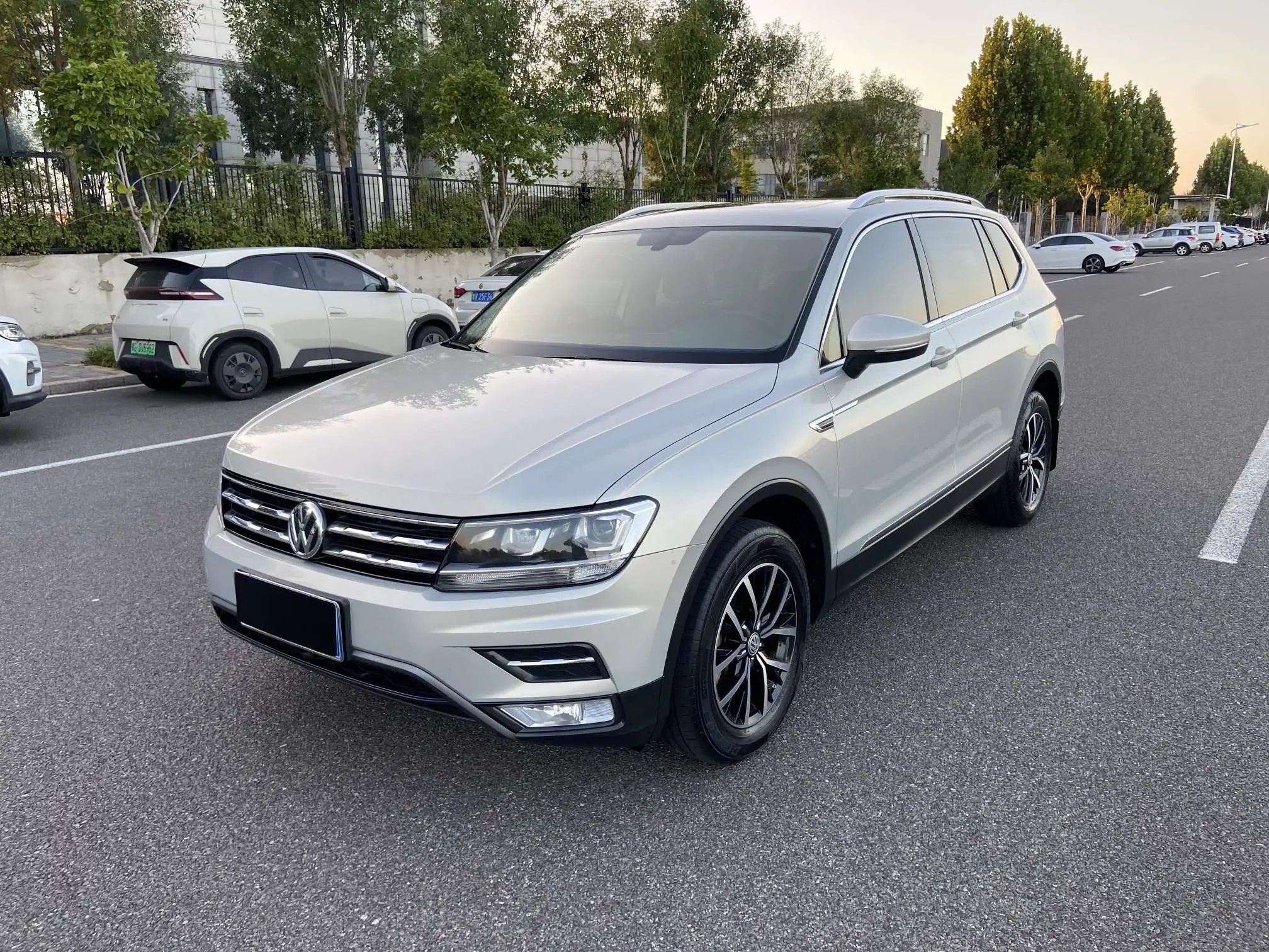 Volkswagen Tiguan L