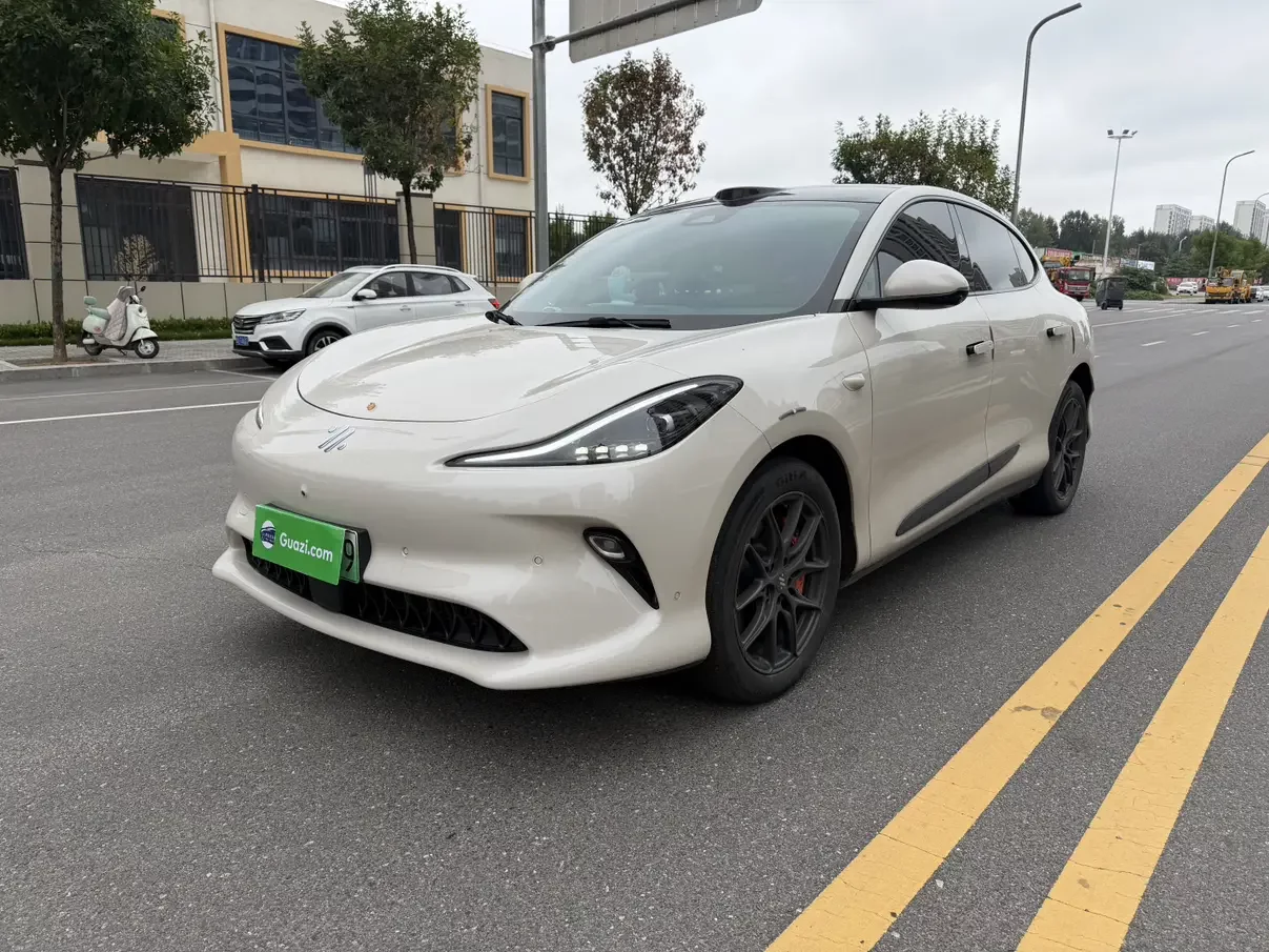 IM Motors Zhiji LS6