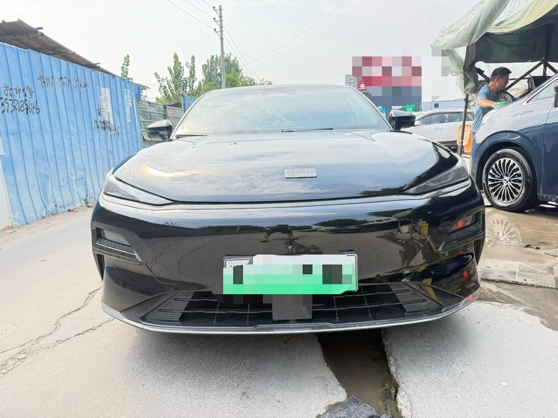 Geely Galaxy Star 8 PHEV