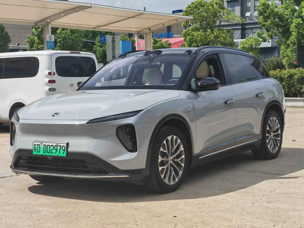 NIO ES6