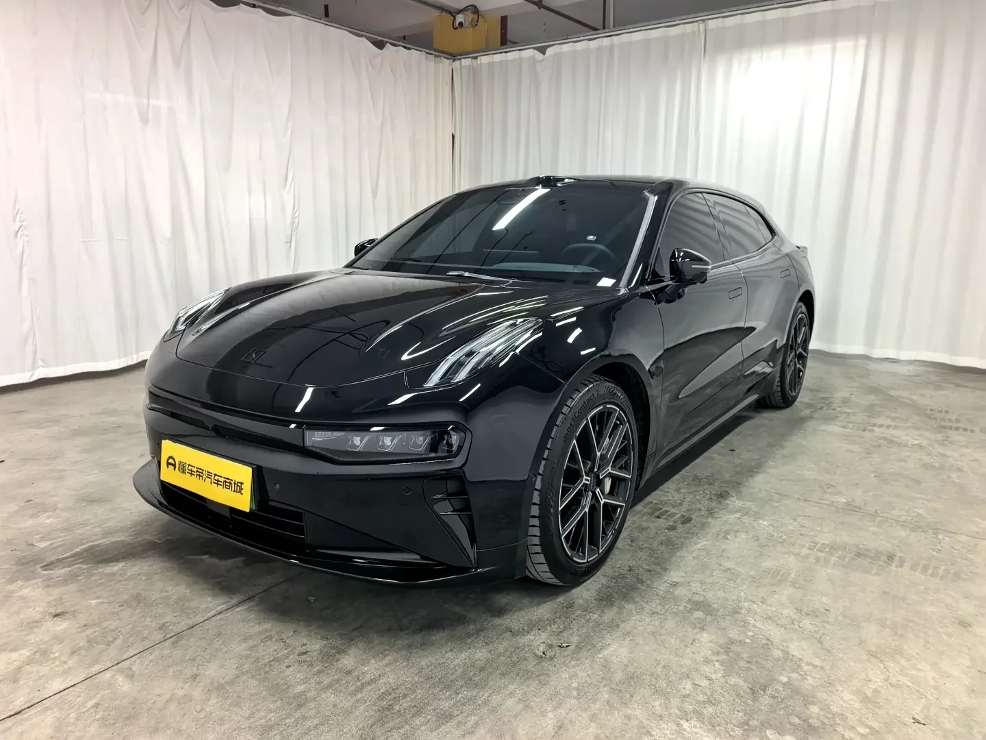 ZEEKR 001