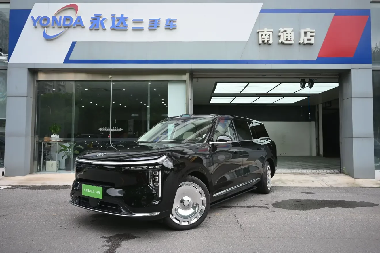 IM Motors Zhiji LS9