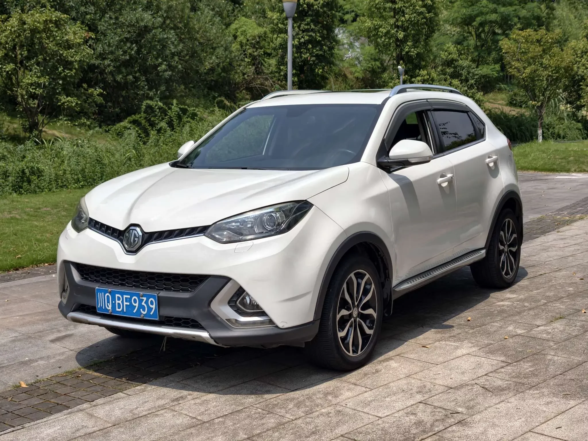 MG Ruiteng