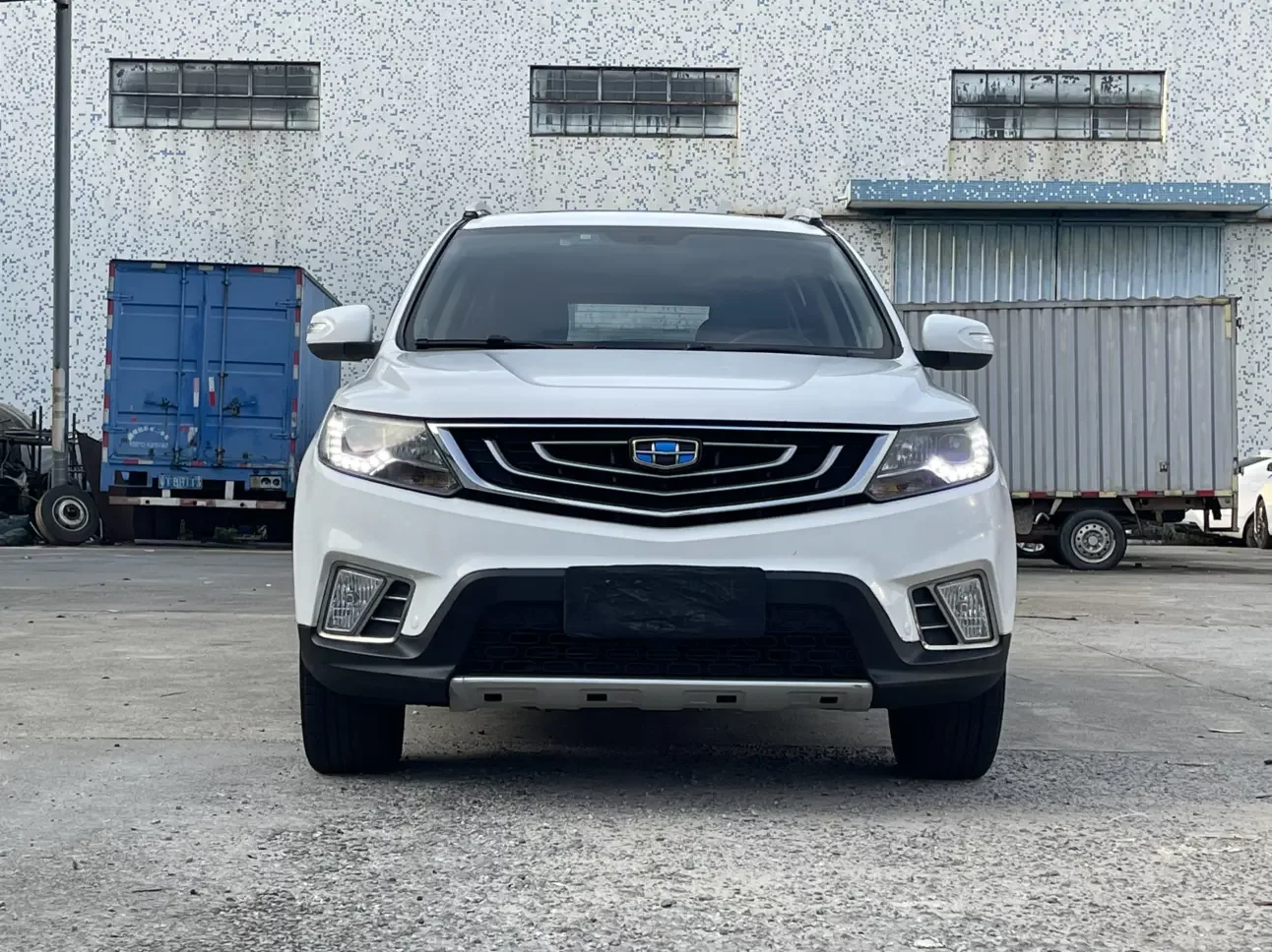 Geely Vision X6