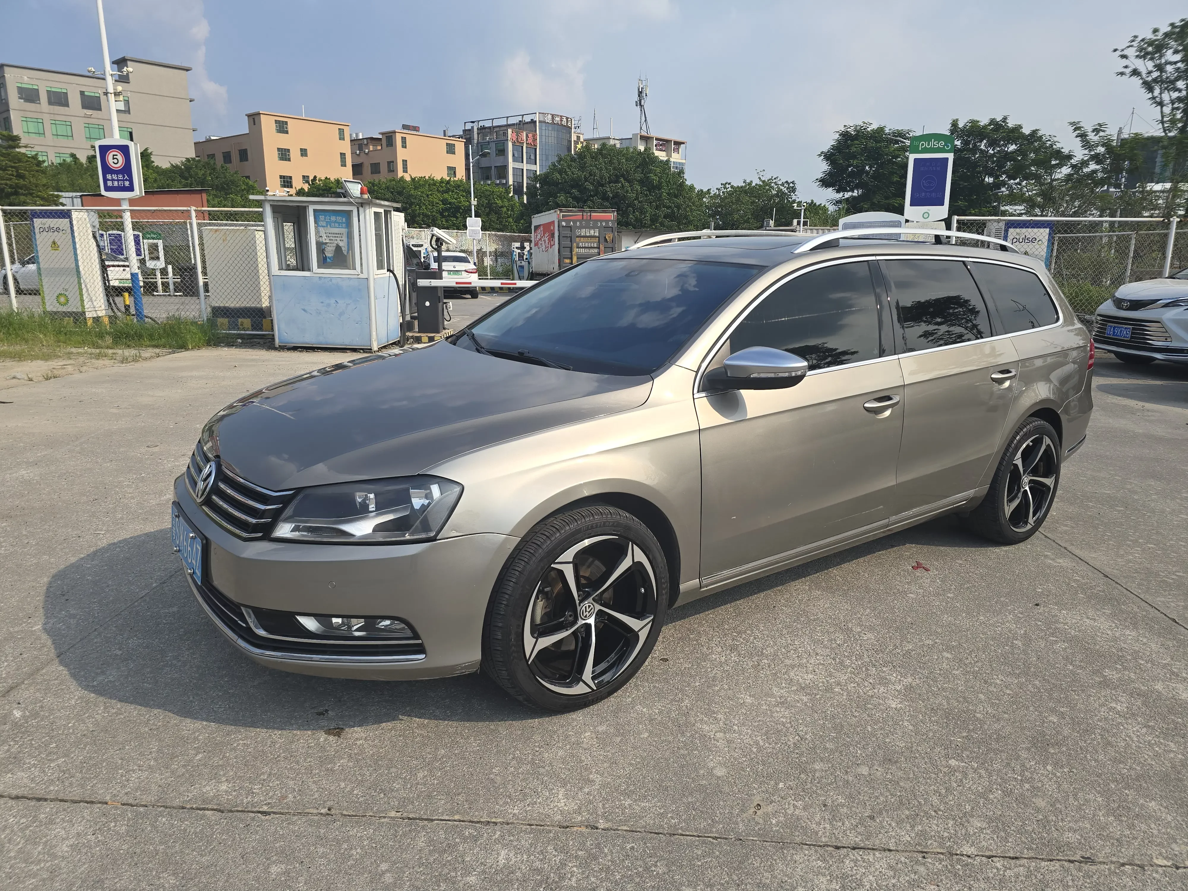 Volkswagen Magotan