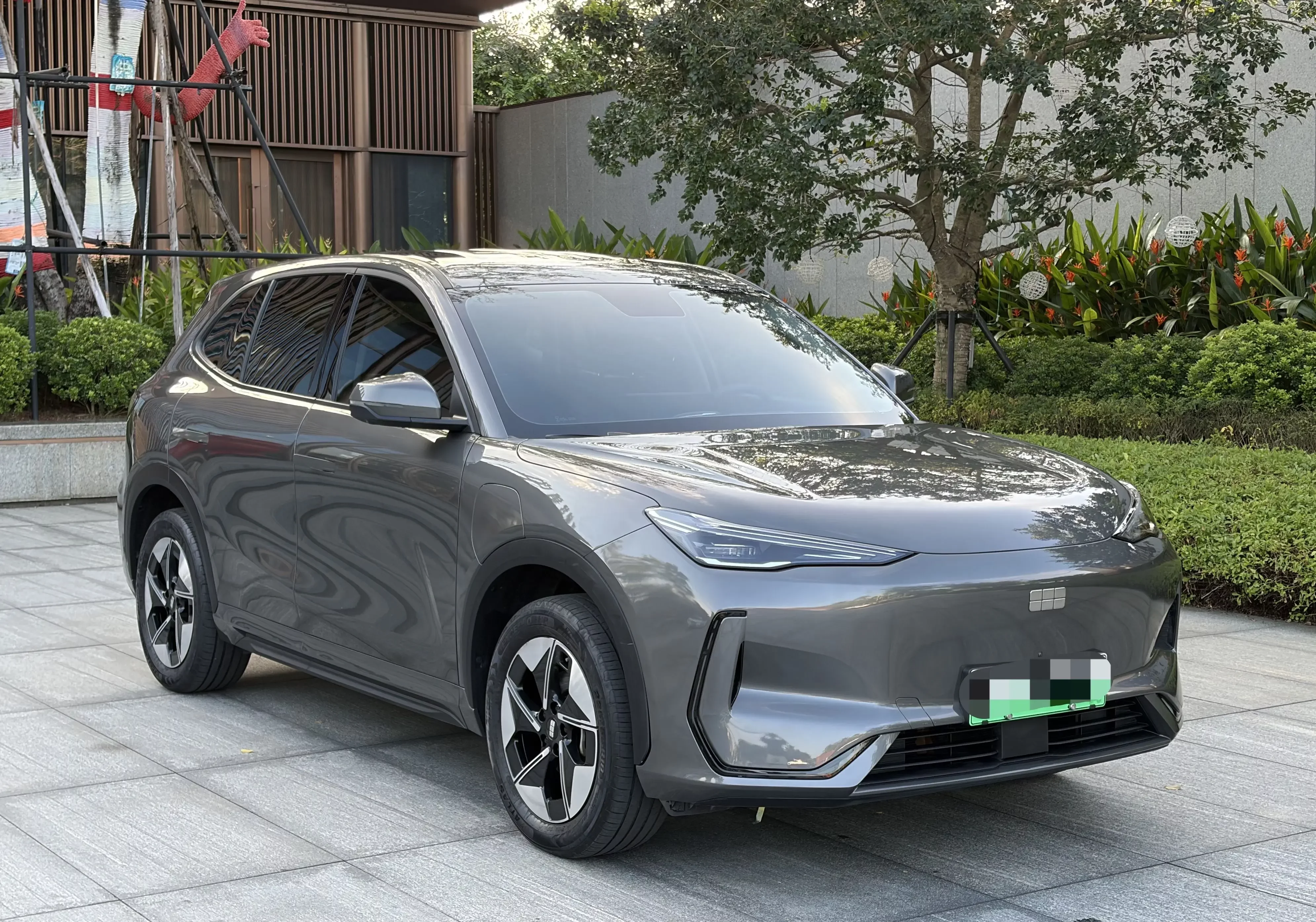 Geely Galaxy E5