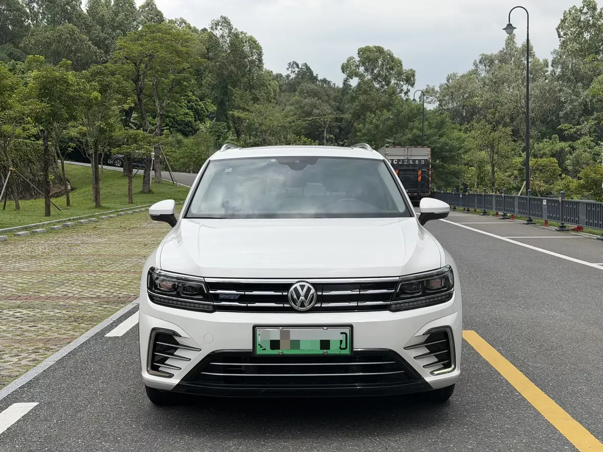 Volkswagen Tiguan L PHEV