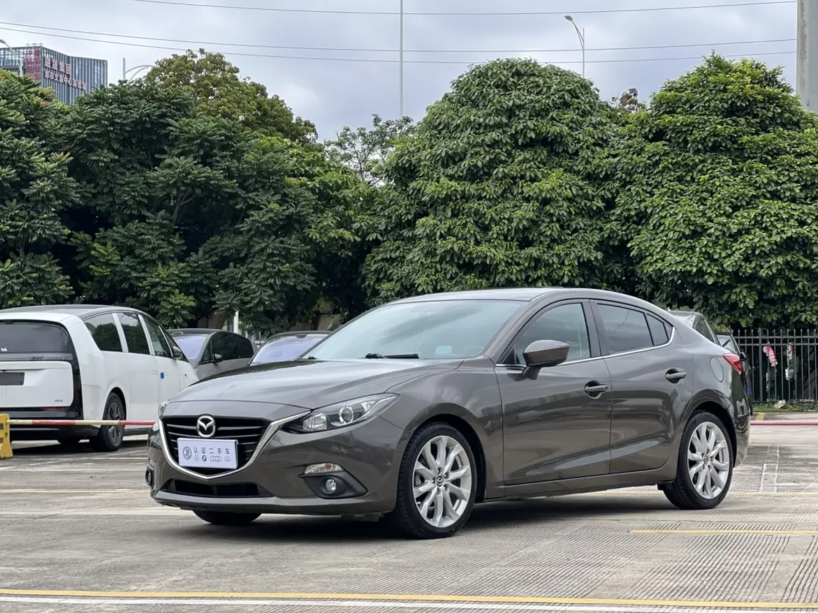 Mazda Axela