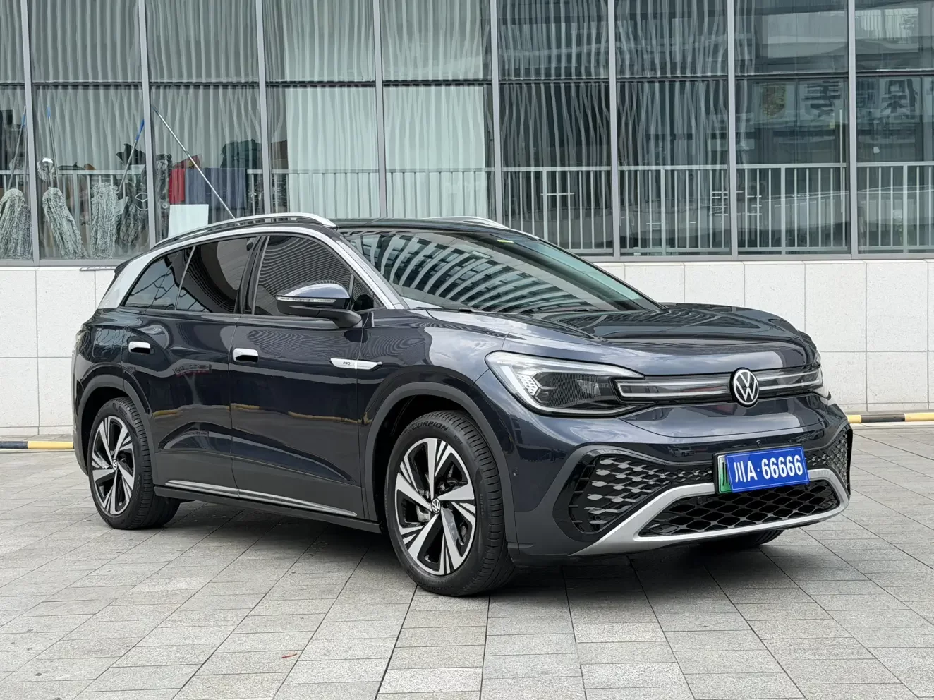 Volkswagen ID.6 CROZZ