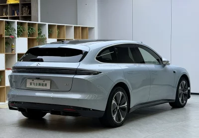 NIO ET5T