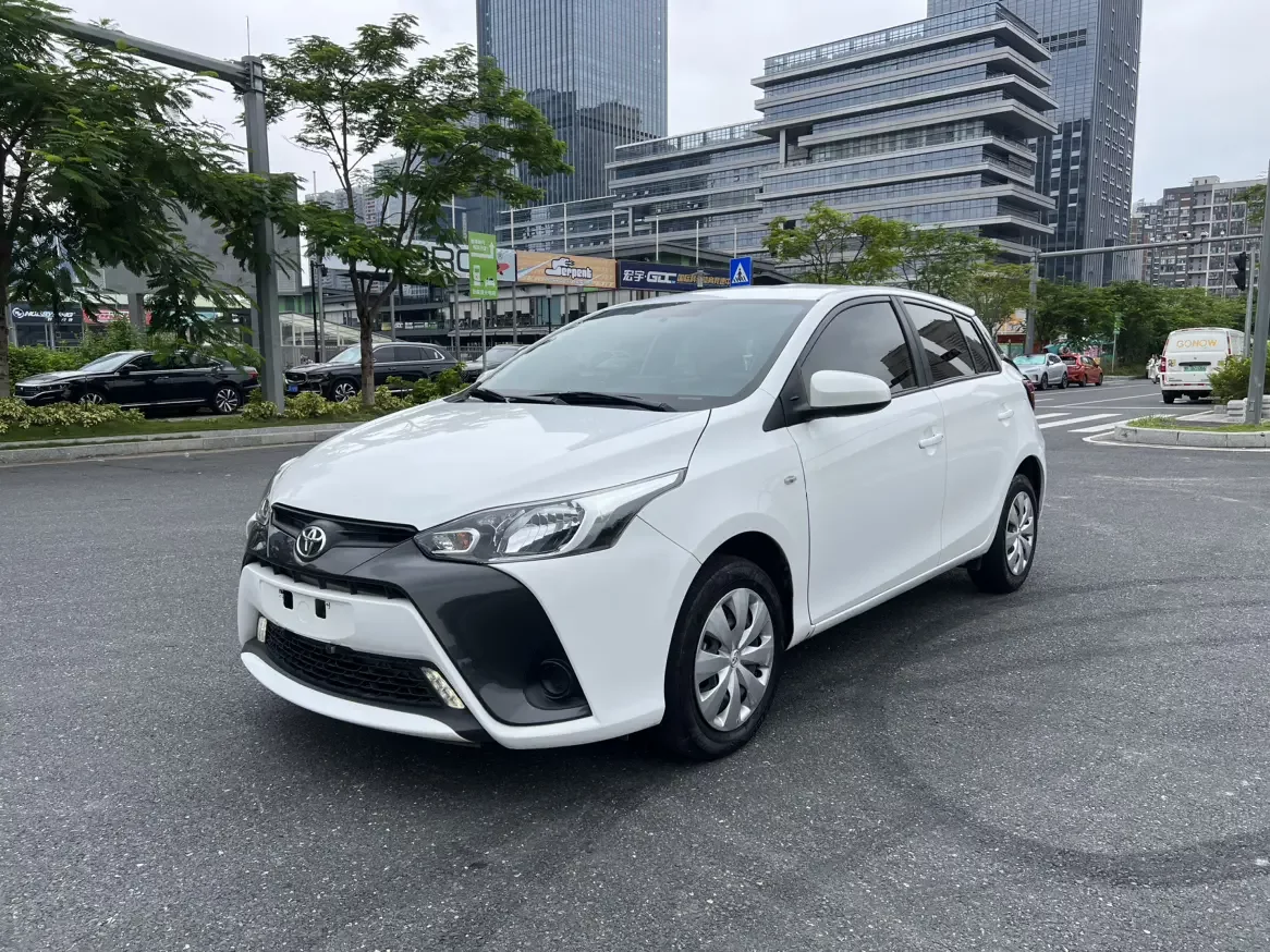 Toyota Yaris L