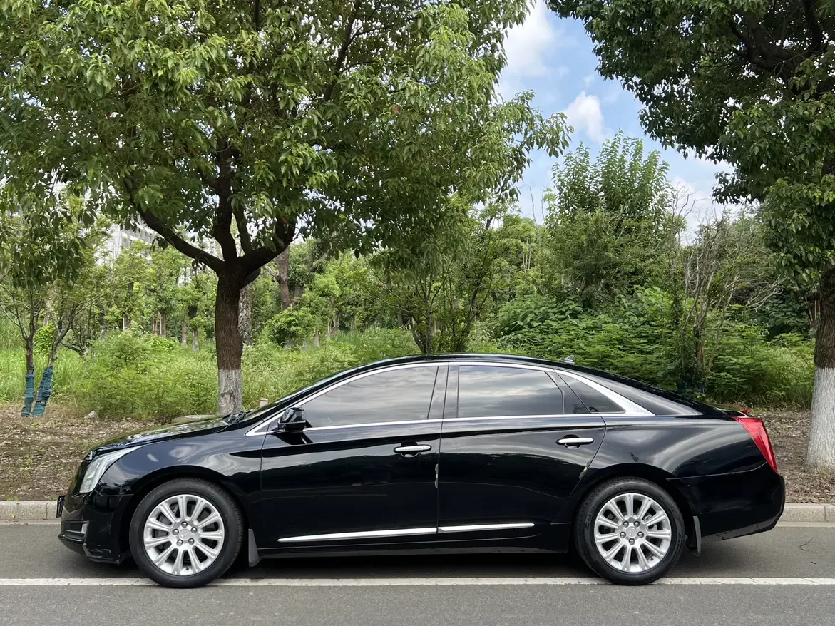 Cadillac XTS