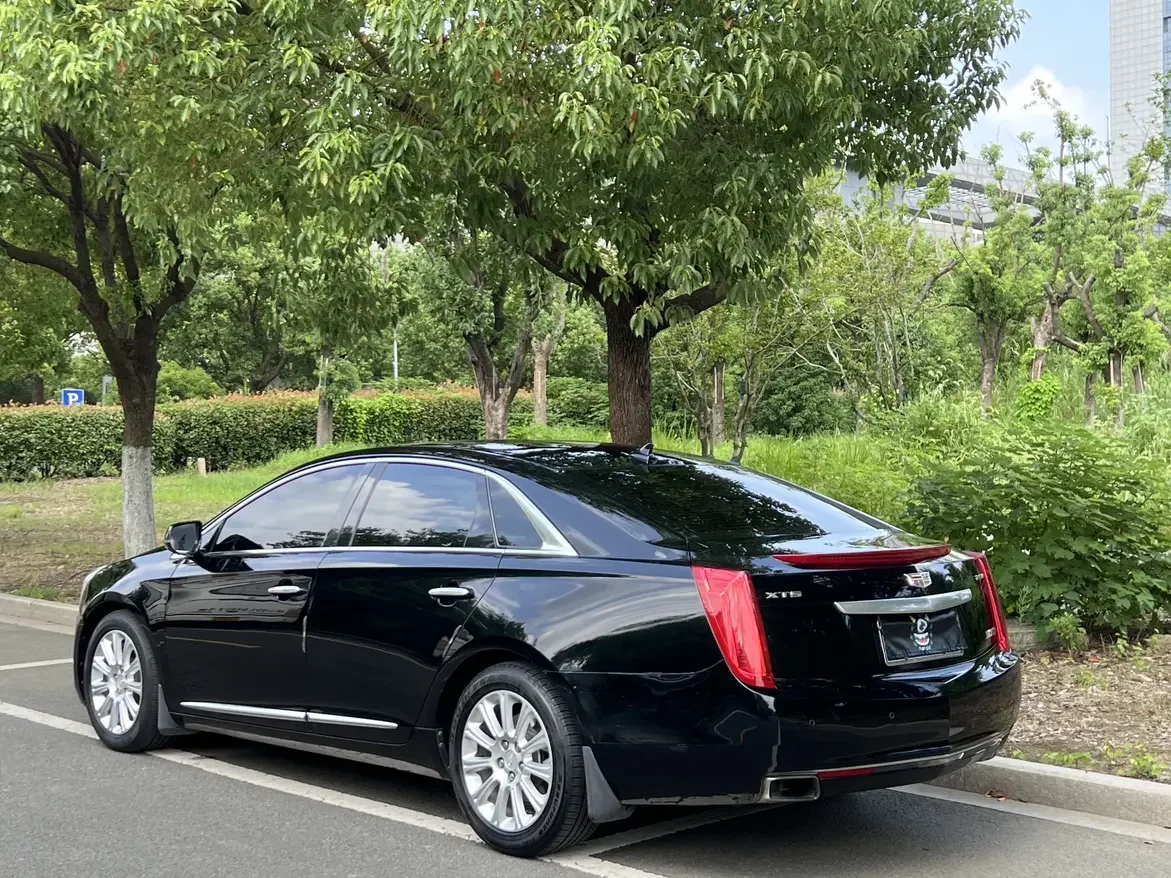 Cadillac XTS