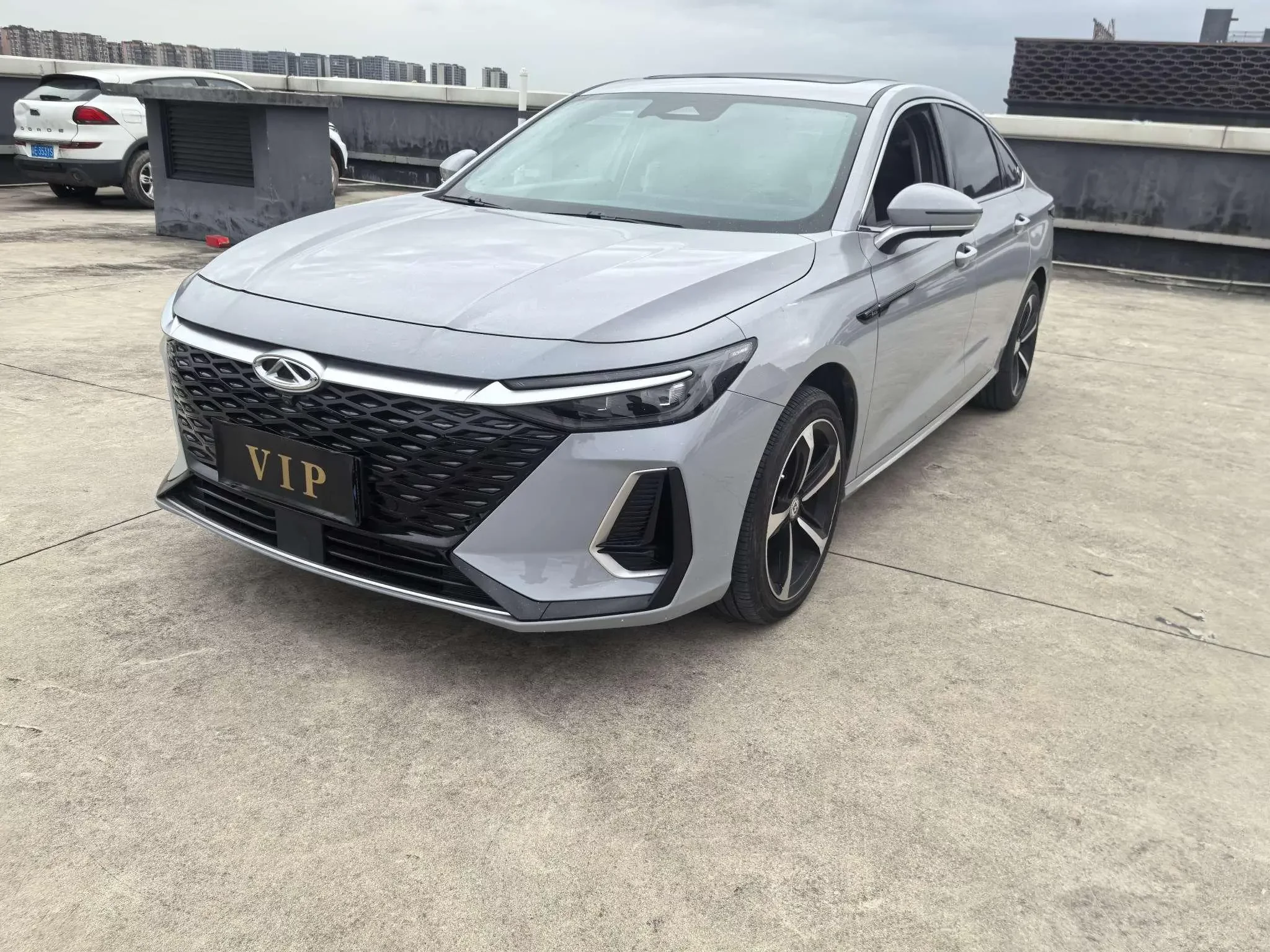 Chery Arrizo 8