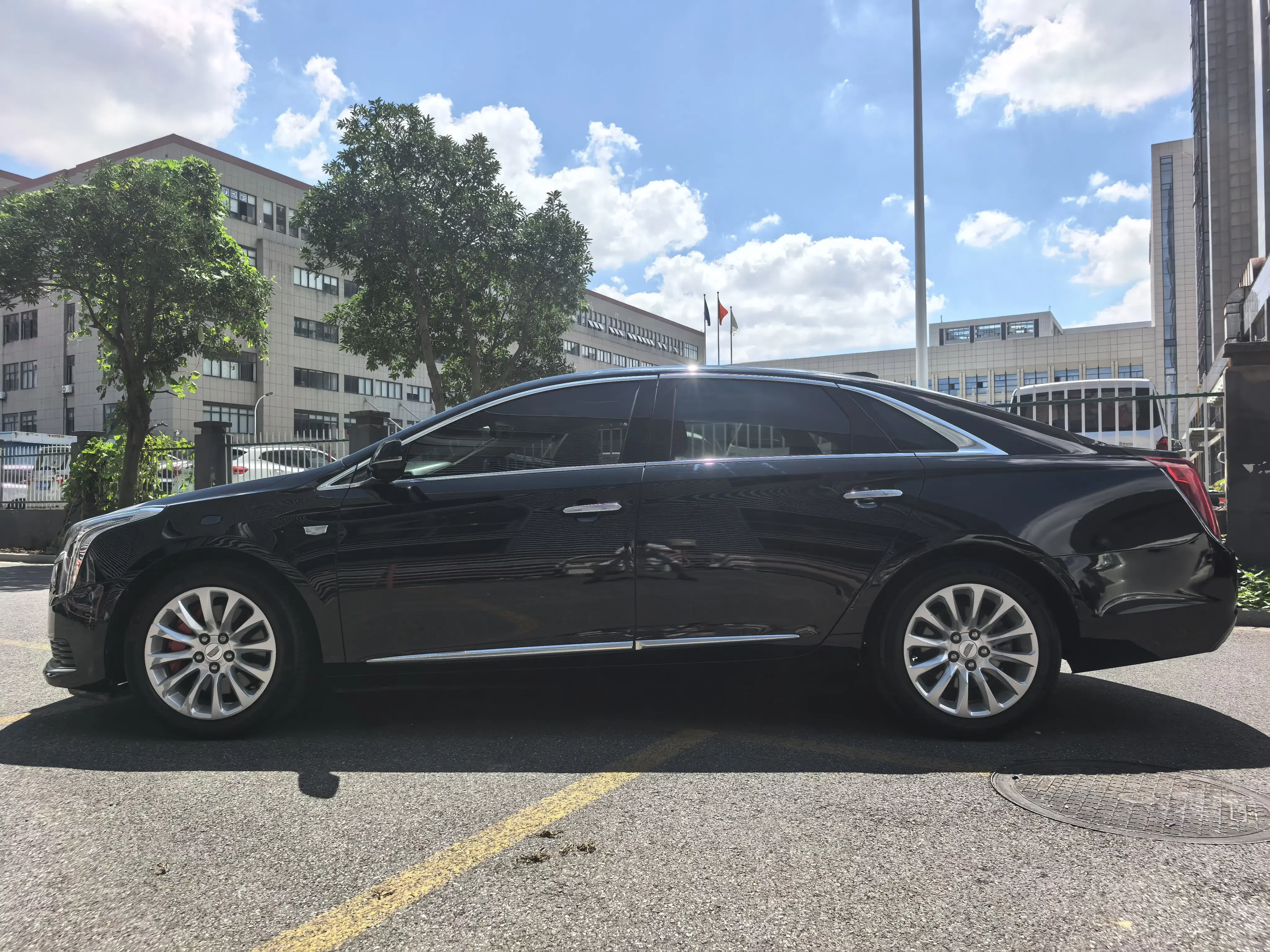 Cadillac XTS