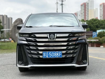 Toyota Crown Wellfire
