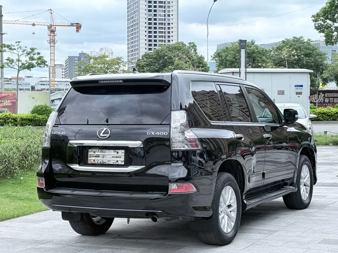Lexus GX