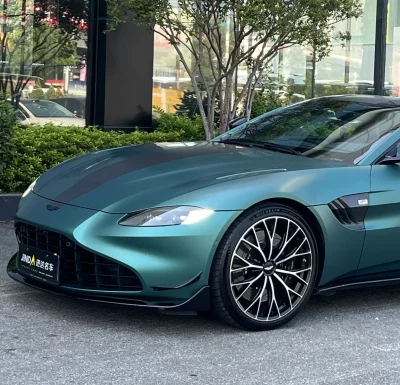 Aston Martin Vantage