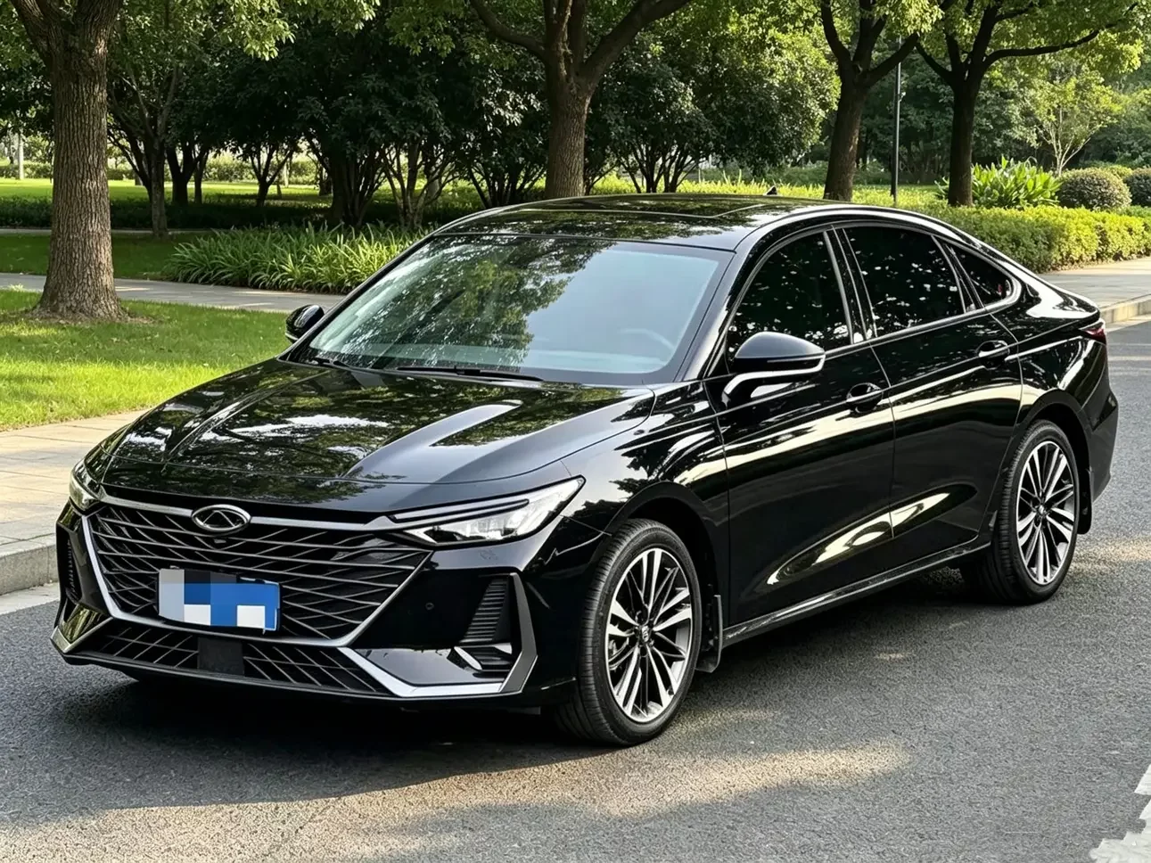 Chery Arrizo 8