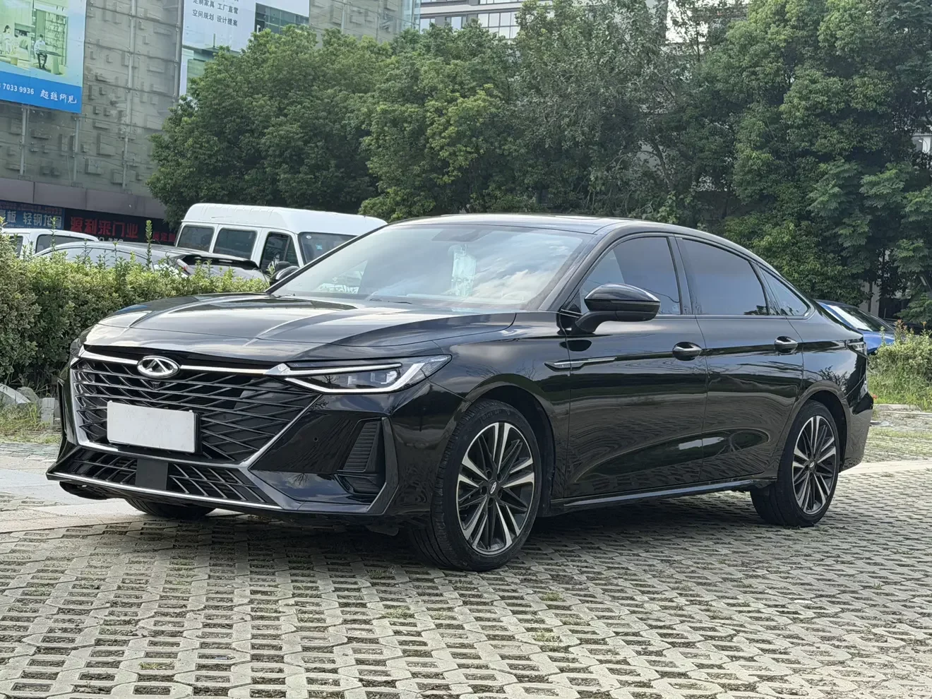 Chery Arrizo 8