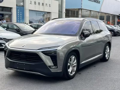 NIO ES8