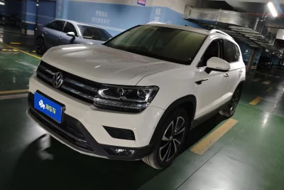 Volkswagen Tharu