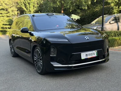 NIO ES8