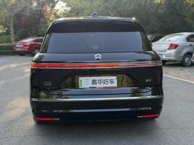NIO ES8